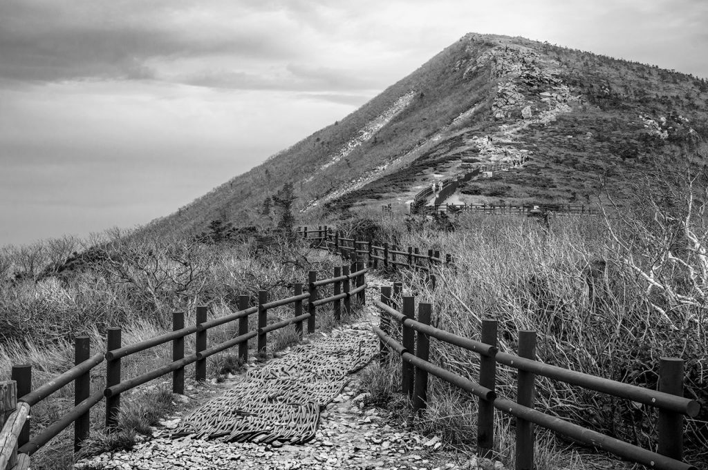 The last stretch of the trail to Daecheongbong