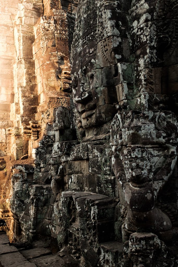 Afternoon light at Bayon